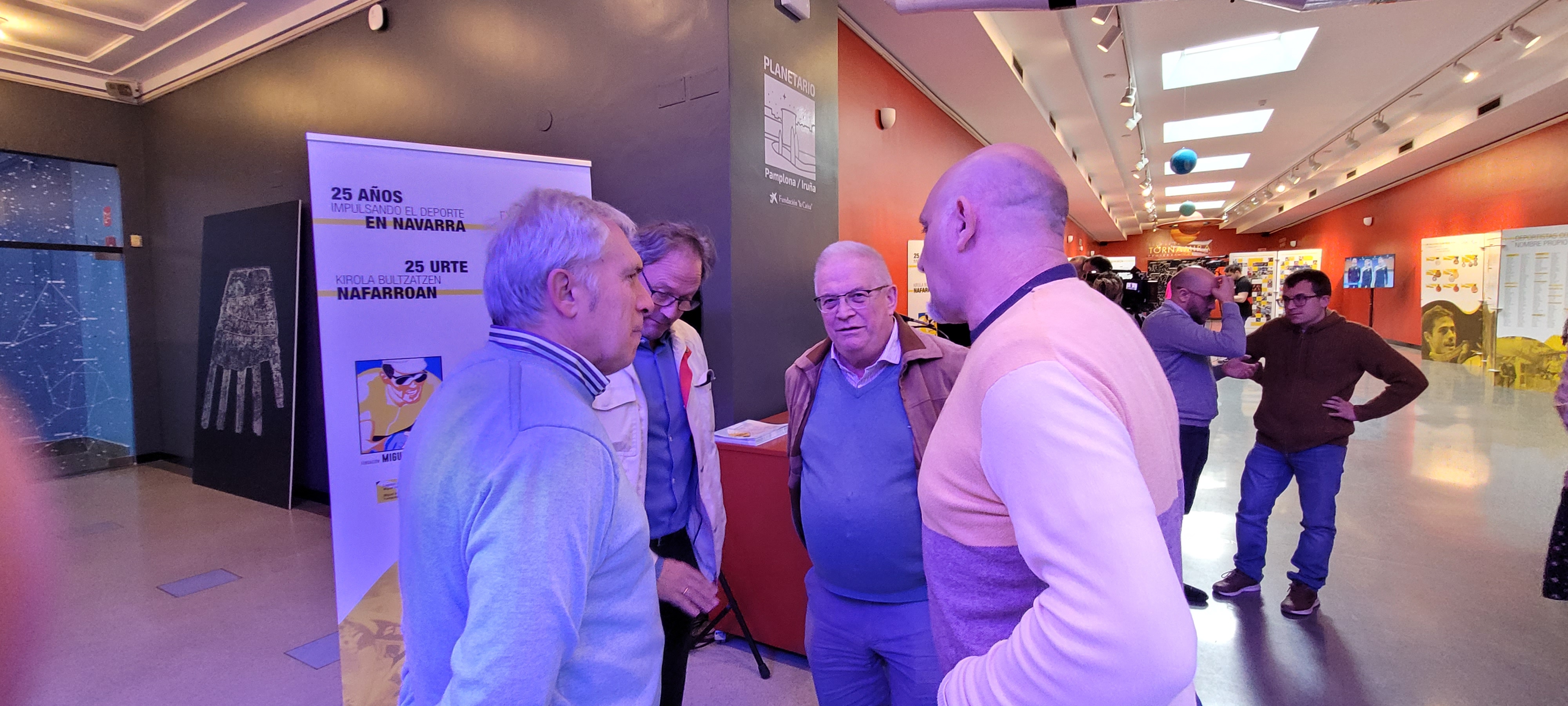 INAUGURADA LA EXPOSICI&Oacute;N ITINERANTE CON MOTIVO DEL 25&ordm; ANIVERSARIO